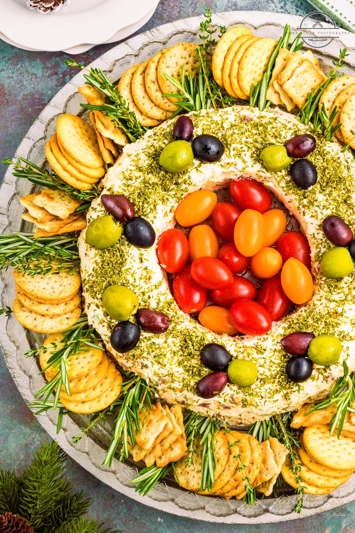 Bacon Cheddar Cheeseball Wreath