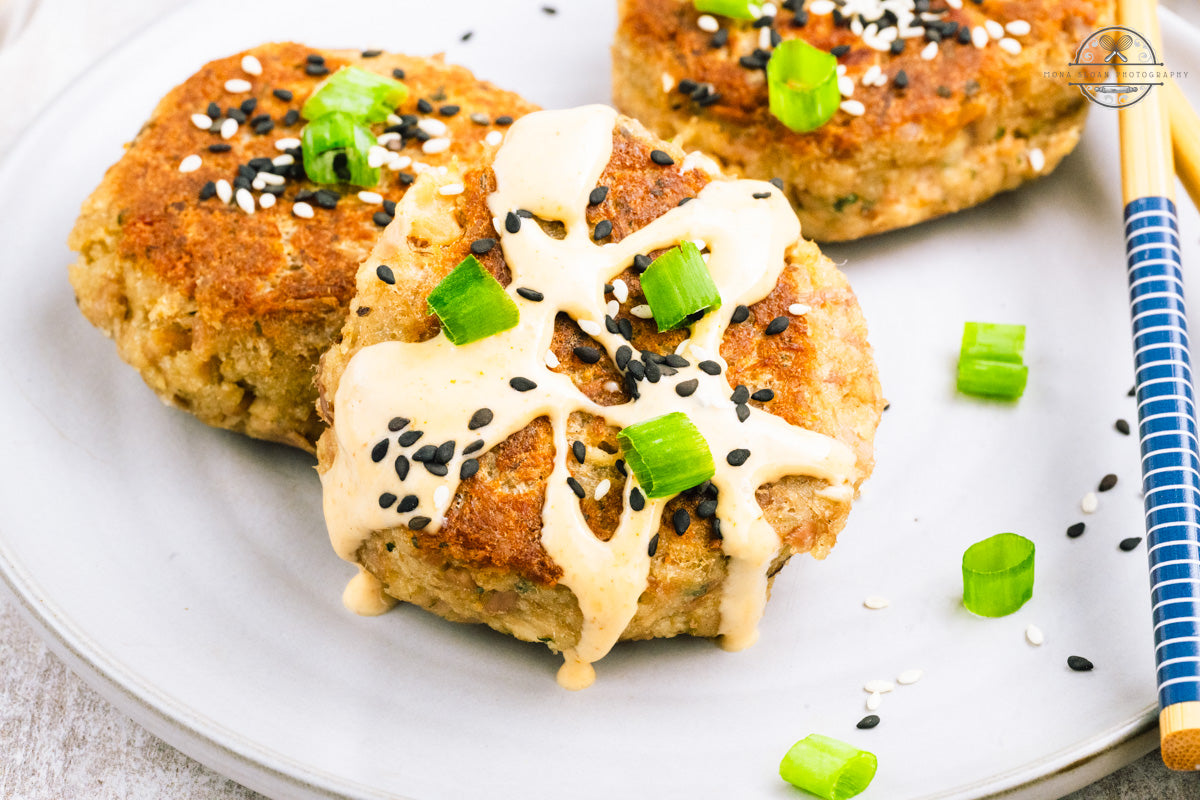 Tuna Cakes with Spicy Mayo Dressing